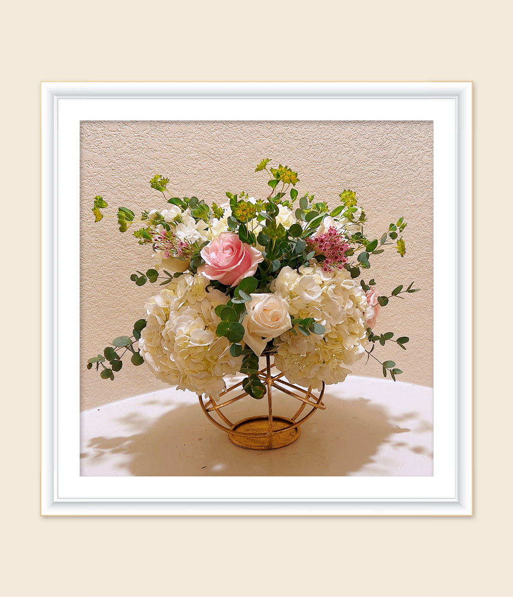 Blush & Ivory Gold Orb Centerpiece